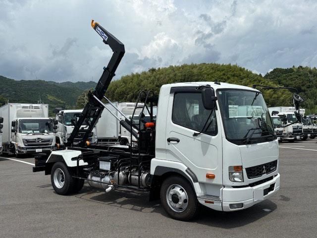 MITSUBISHI FUSOU FIGHTER 2025