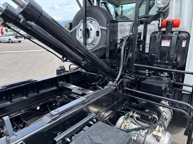 MITSUBISHI FUSOU FIGHTER 2025