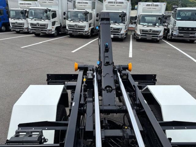 MITSUBISHI FUSOU FIGHTER 2025