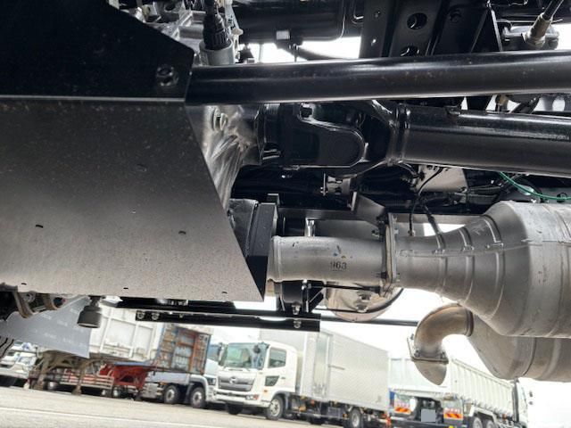 MITSUBISHI FUSOU FIGHTER 2025