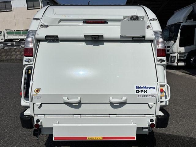 MITSUBISHI CANTER 2024