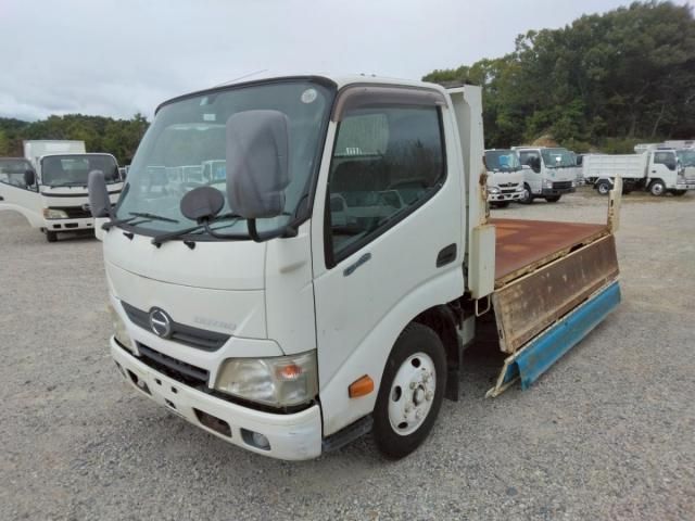 HINO DUTRO 2013