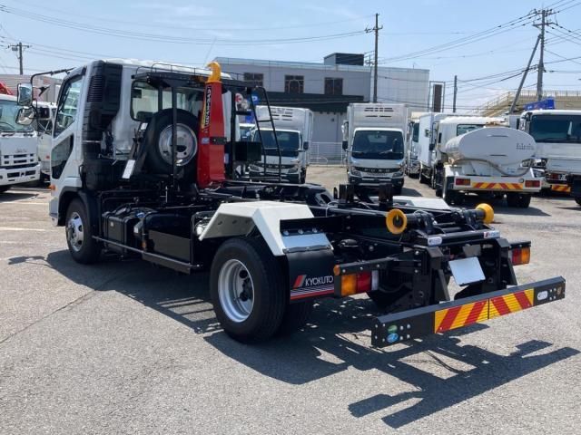 MITSUBISHI FUSOU FIGHTER 2025