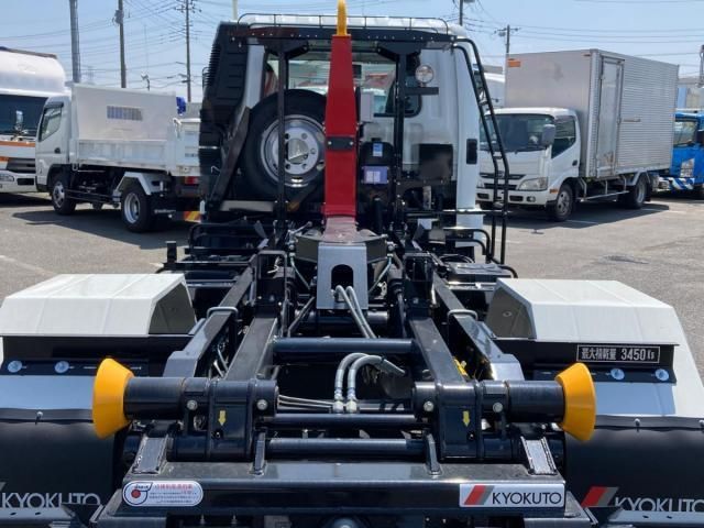 MITSUBISHI FUSOU FIGHTER 2025