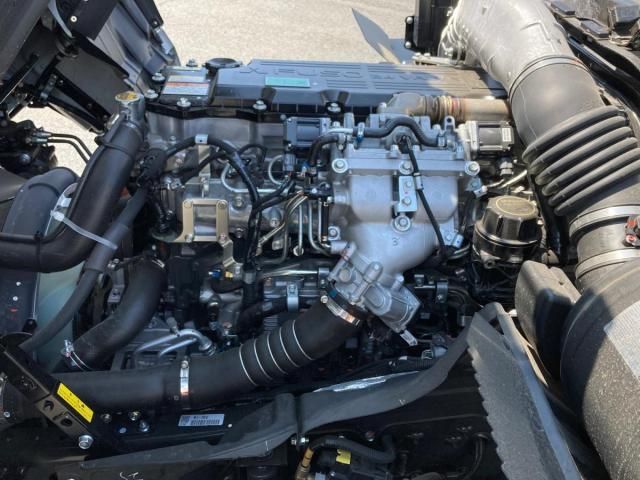 MITSUBISHI FUSOU FIGHTER 2025