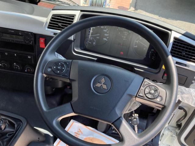 MITSUBISHI FUSOU FIGHTER 2025