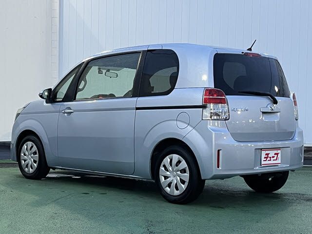 TOYOTA SPADE 2015