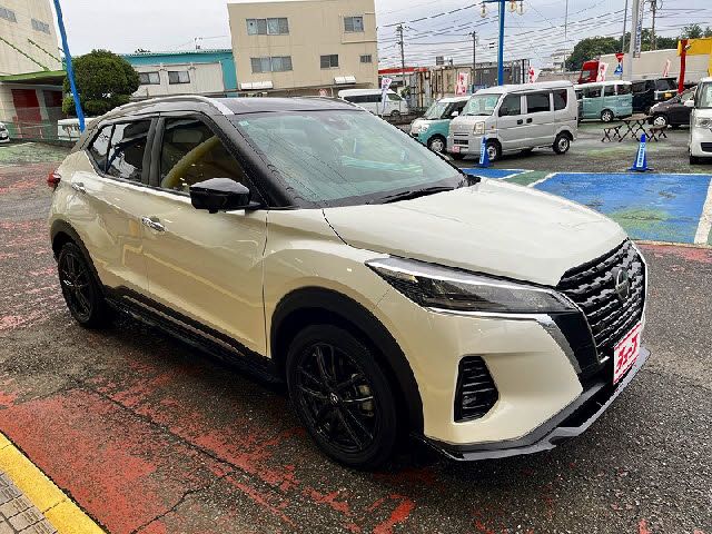 NISSAN KICKS 2021