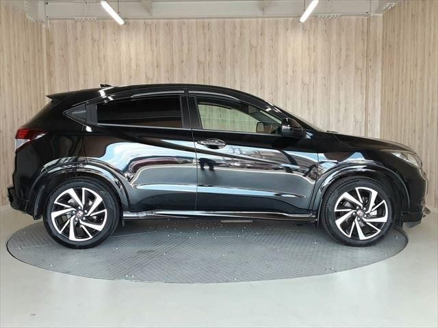 HONDA VEZEL HYBRID 2017