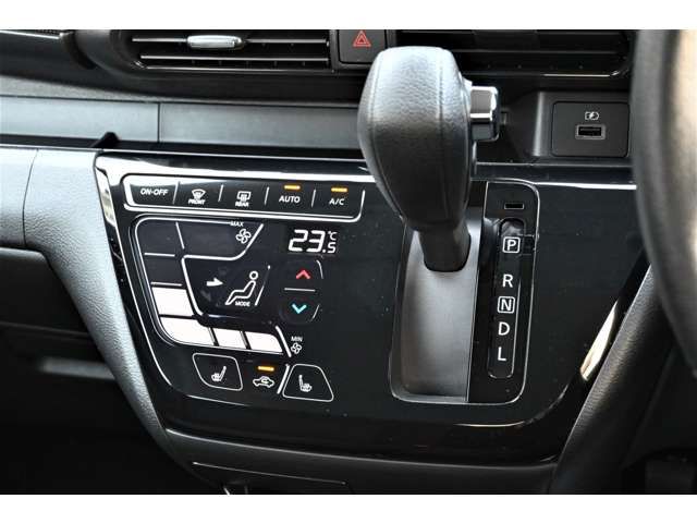 MITSUBISHI ek X 2024