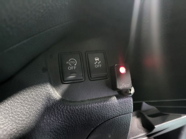 NISSAN SERENA  S-HYBRID 2013