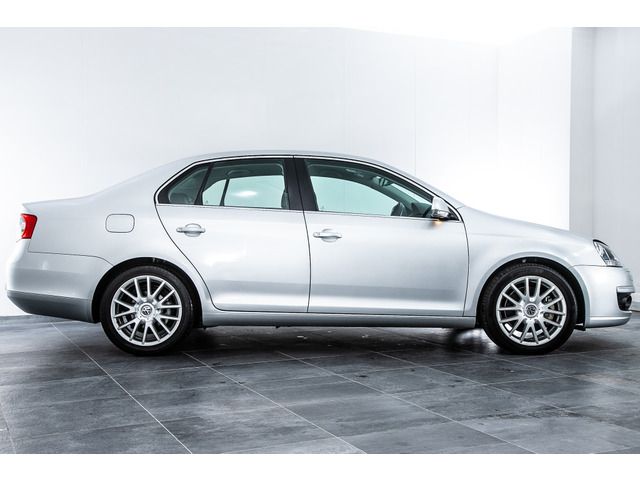 VOLKSWAGEN VOLKSWAGEN JETTA 2009