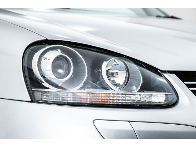 VOLKSWAGEN VOLKSWAGEN JETTA 2009