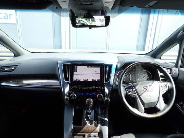 TOYOTA ALPHARD hybrid 4WD 2018
