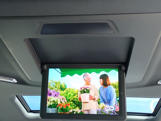 TOYOTA ALPHARD hybrid 4WD 2018