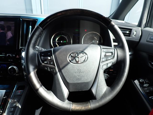 TOYOTA ALPHARD hybrid 4WD 2018