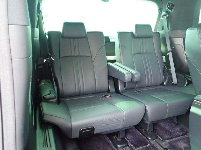 TOYOTA ALPHARD hybrid 4WD 2018