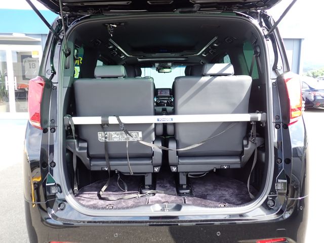 TOYOTA ALPHARD hybrid 4WD 2018