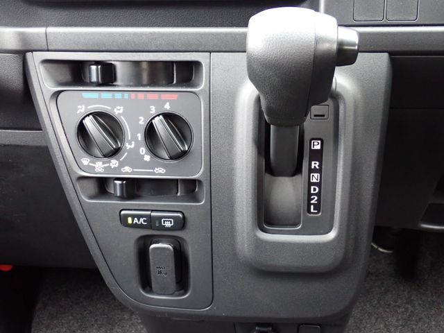 DAIHATSU HIJET CARGO 2020