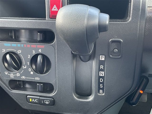 TOYOTA TANK 4WD 2017