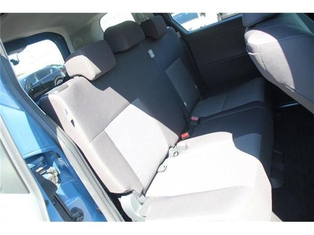 TOYOTA SIENTA HYBRID 2023