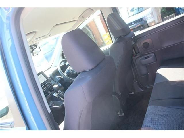 TOYOTA SIENTA HYBRID 2023