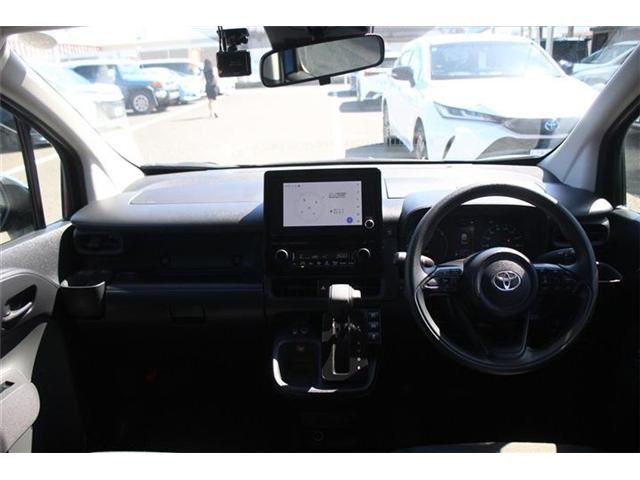 TOYOTA SIENTA HYBRID 2023