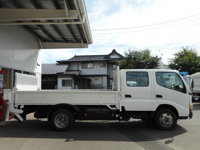 TOYOTA DYNA 2009