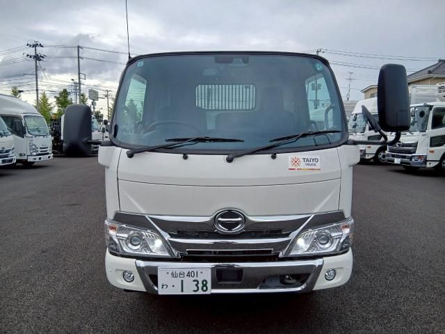HINO DUTRO 2024