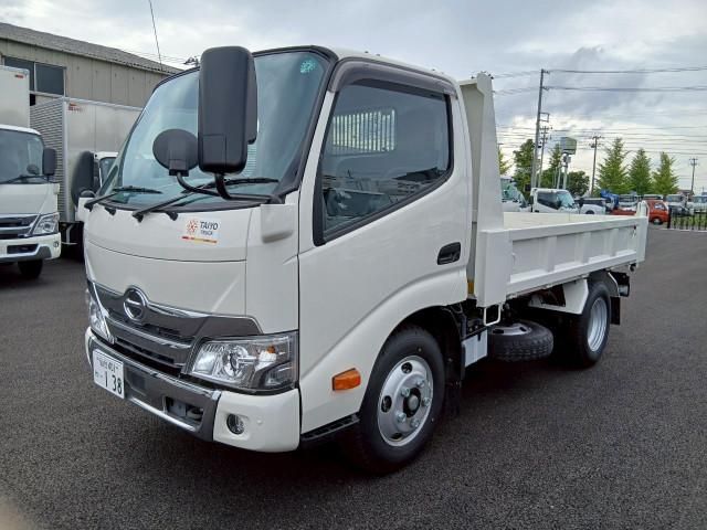 HINO DUTRO 2024