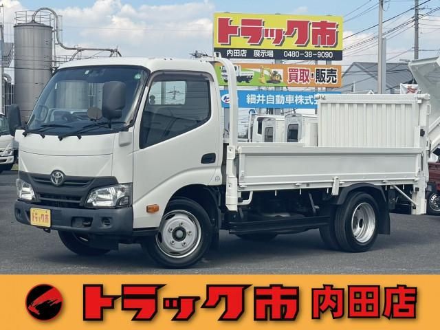TOYOTA DYNA 2018