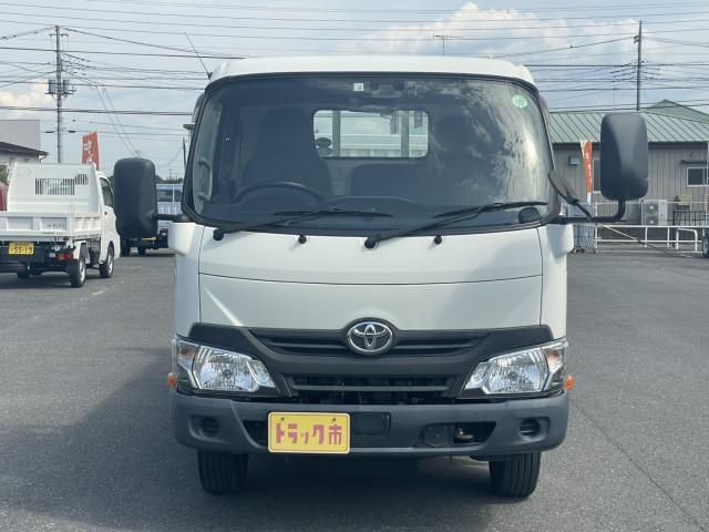 TOYOTA DYNA 2018
