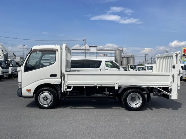 TOYOTA DYNA 2018