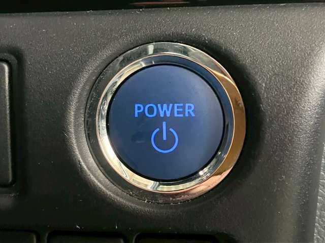 TOYOTA VOXY HYBRID 2021