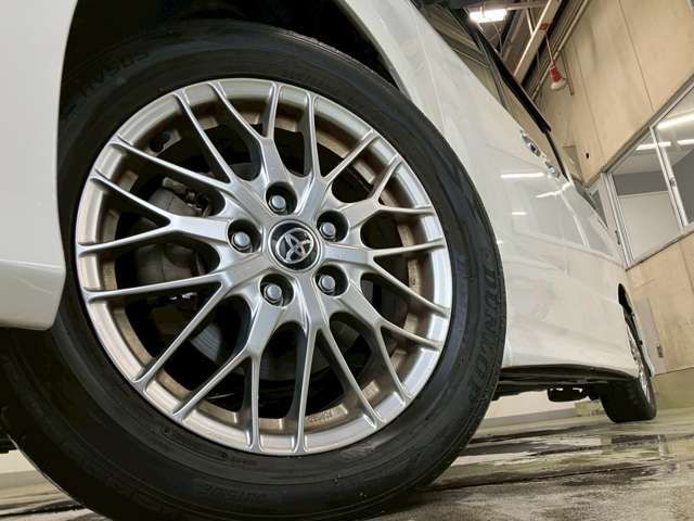 TOYOTA VOXY HYBRID 2021