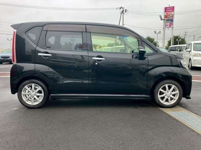 DAIHATSU MOVE CUSTOM 2015