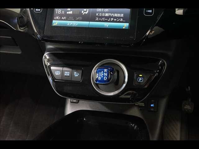 TOYOTA PRIUS PHV 2018