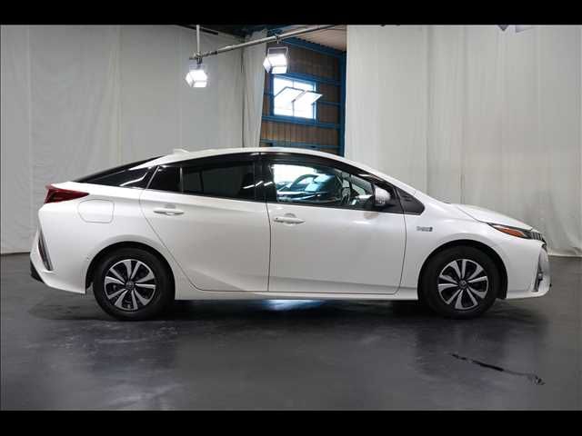 TOYOTA PRIUS PHV 2018
