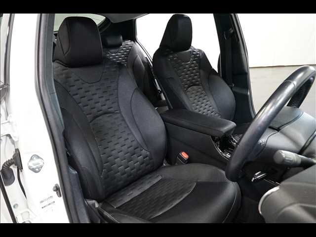 TOYOTA PRIUS PHV 2018