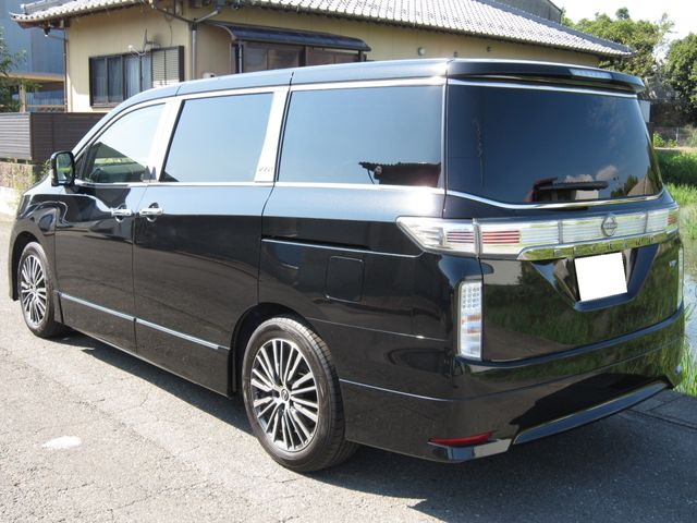 NISSAN ELGRAND 2023