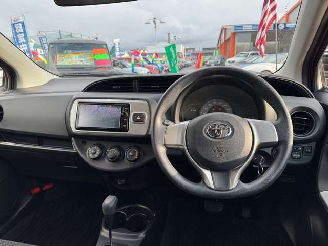 TOYOTA VITZ 2014