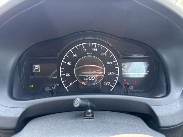 NISSAN NOTE 4WD 2018