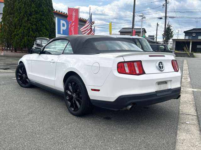 FORD FORD MUSTANG open 2012