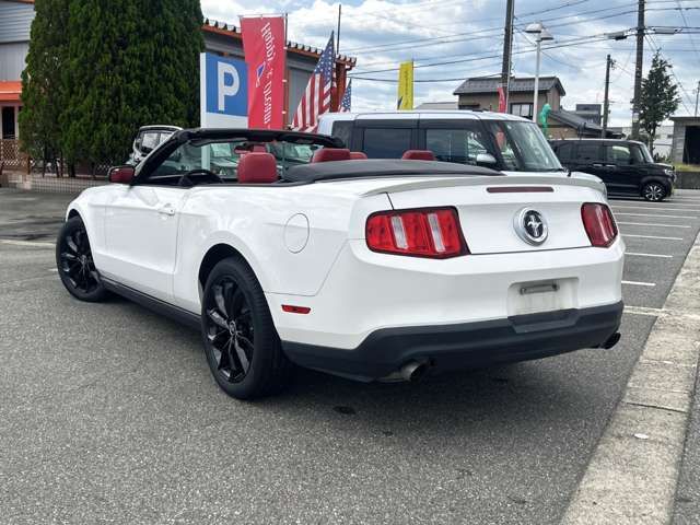 FORD FORD MUSTANG open 2012