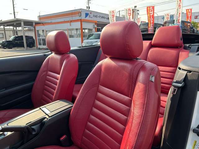 FORD FORD MUSTANG open 2012