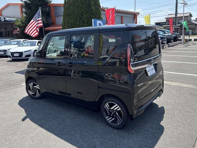 NISSAN ROOX 2025