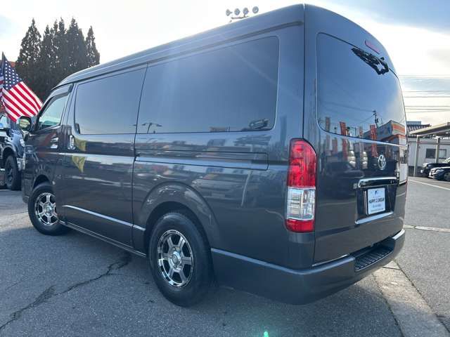 TOYOTA HIACE van 4WD 2019