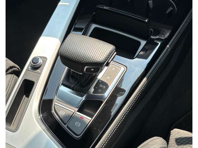 AUDI AUDI A4 AVANT 2021