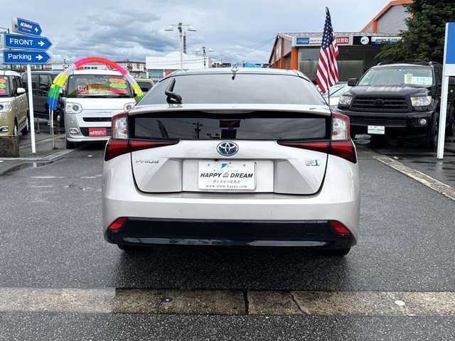 TOYOTA PRIUS 2019
