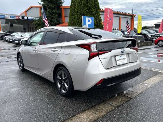 TOYOTA PRIUS 2019